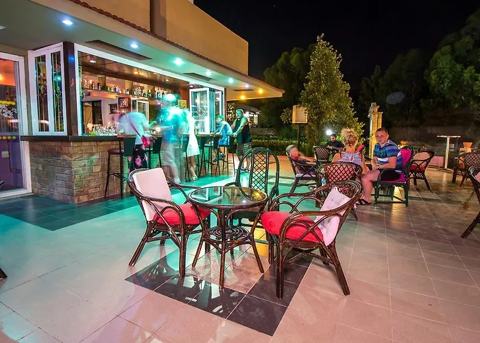 Achousa Hotel