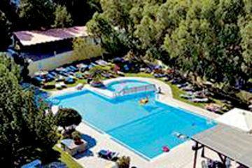 Achousa 3*
