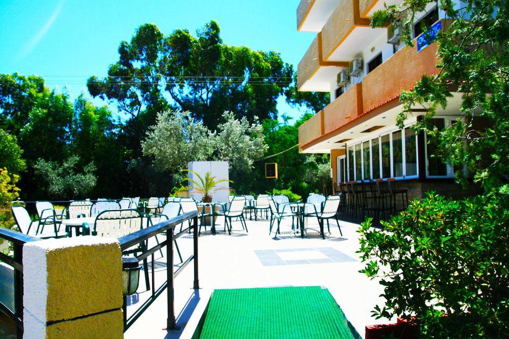 Achousa 3*