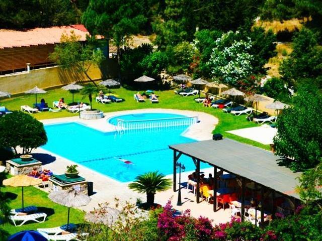 Achousa Aparthotel