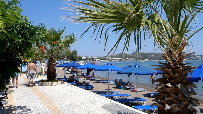Aparthotel Achousa 3*